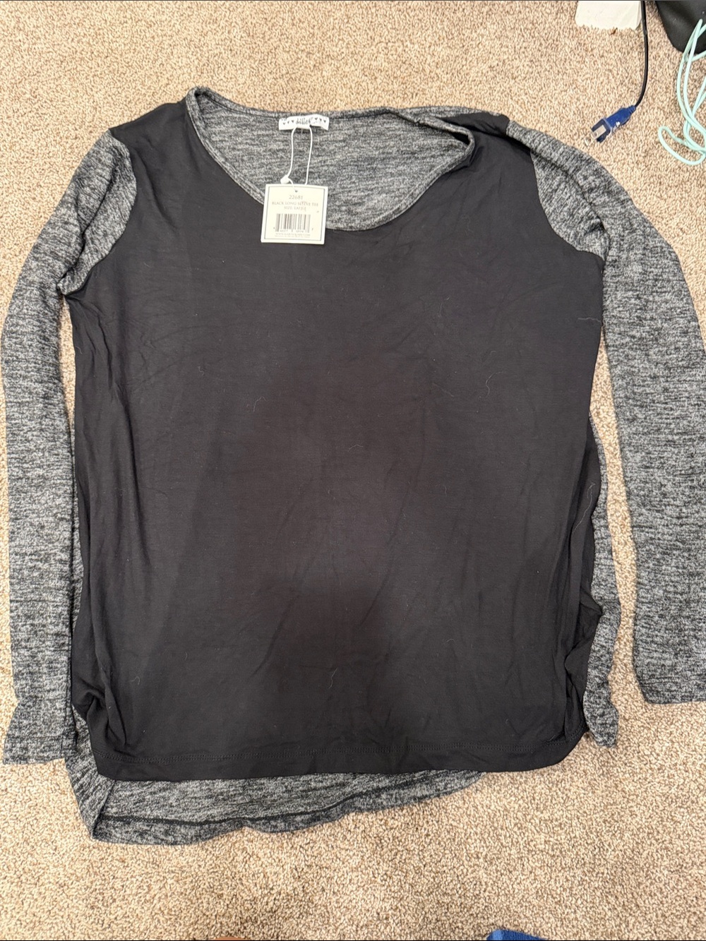 Casual Two-Tone Long Sleeve Layered Tee - Black & Gray